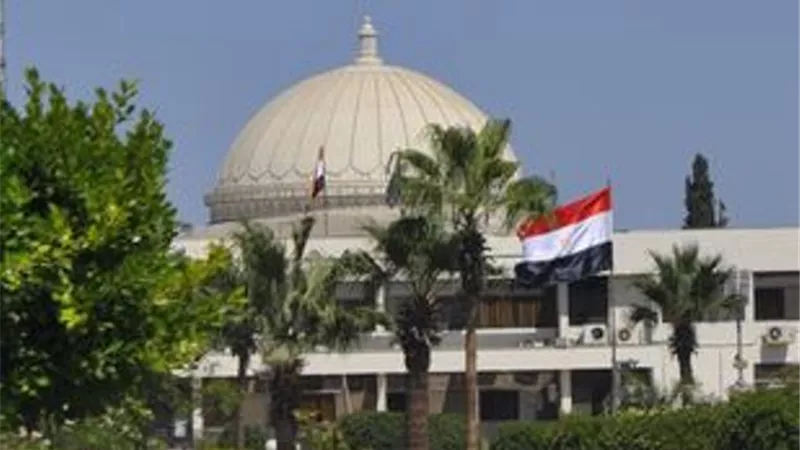 فتح باب التقدم للدراسات العليا بجامعة قناة السويس