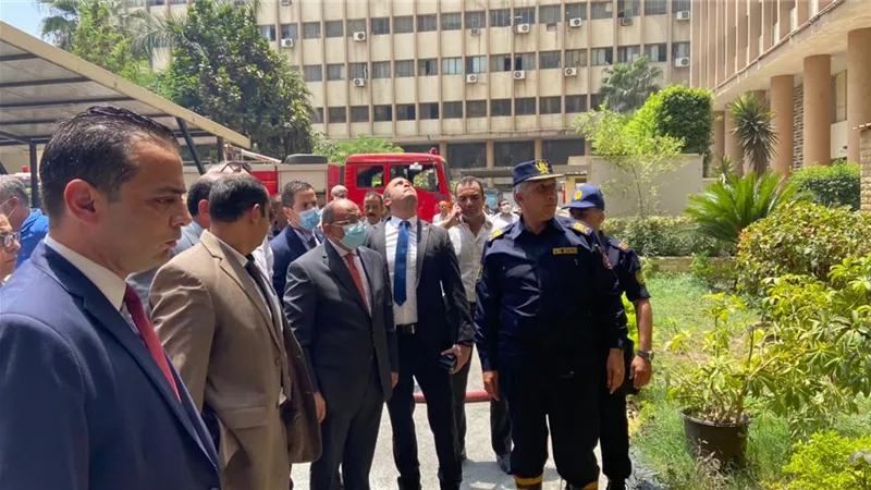 السيطرة علي حريق محدود في مدخل وزارة التنمية المحلية