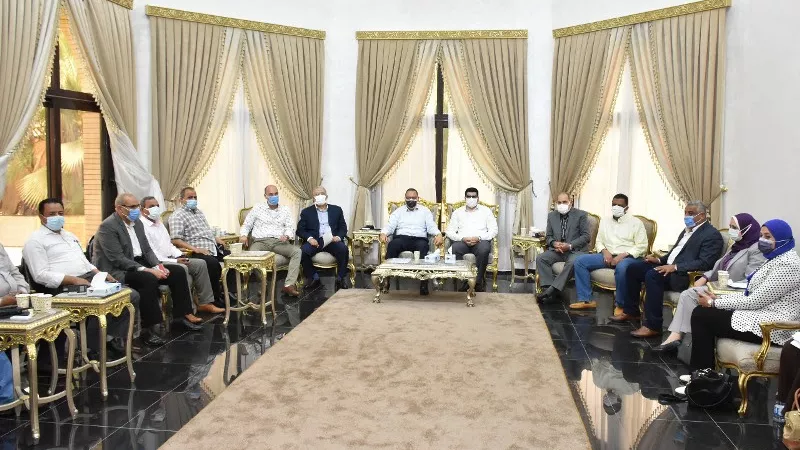 محافظ الشرقية لرؤساء المراكز والمدن: 