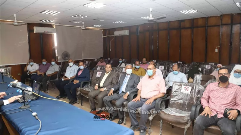 ورشة عمل تدريبية لمديري المجلات العلميه بجامعة جنوب الوادى