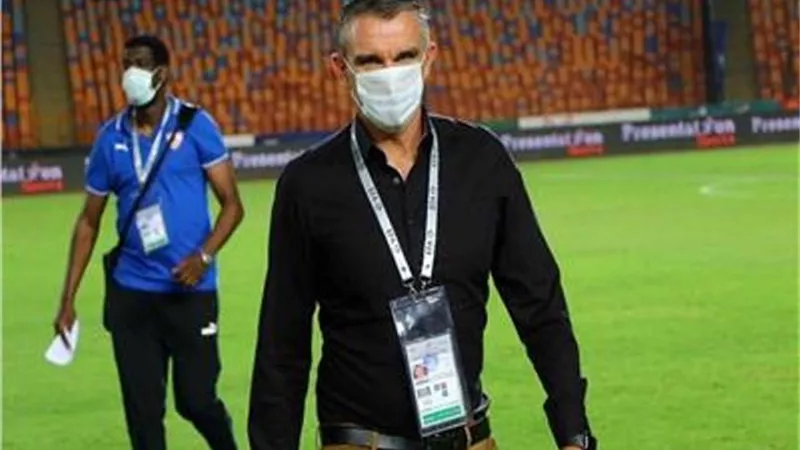 كارتيرون لن يعيد سيسيه لصفوف الزمالك.. ويحدد احتياجاته ويتمسك بعودة أوناجم والتجديد لـ