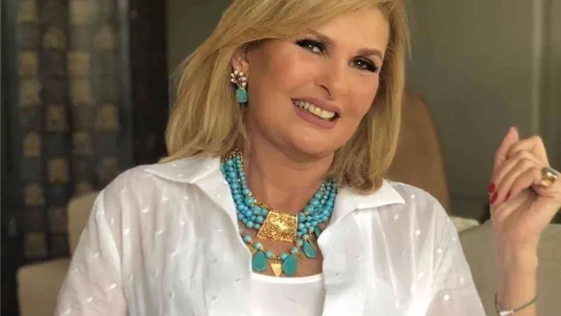 يسرا تشتاق لوالدتها فى ذكرى رحيلها