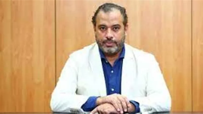 بالفيديو.. استشاري يكشف الفرق بين الجي بلازما والفيزر