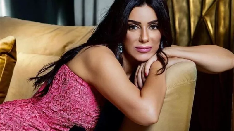 سر ابتعاد انجى المقدم عن السوشيال ميديا