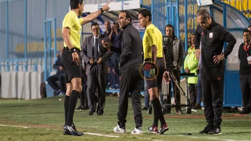 عبد العال: محمد معروف أهدى الأهلي ثلاث نقاط مجانية .. وتقنية Var موجهة لأندية معينة
