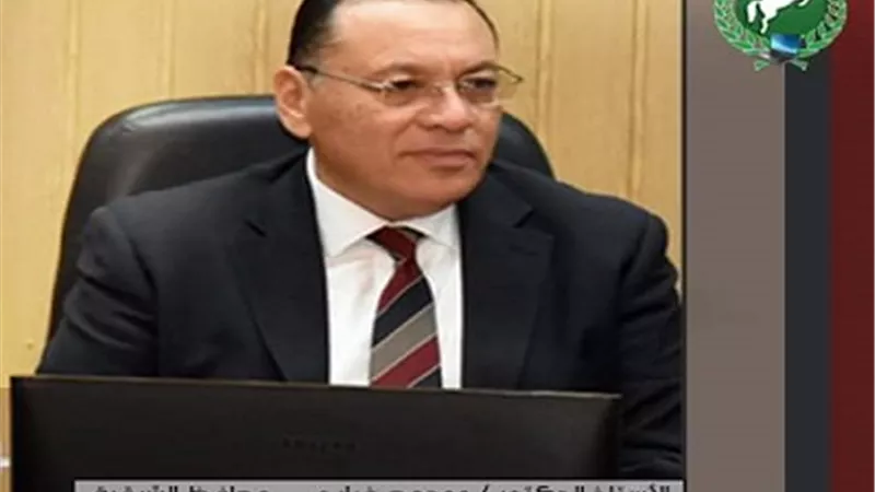 ضبط ٤٨٠ لتر بنزين وزيت سيارات داخل محطة وقود بدون ترخيص بمركز كفرصقر