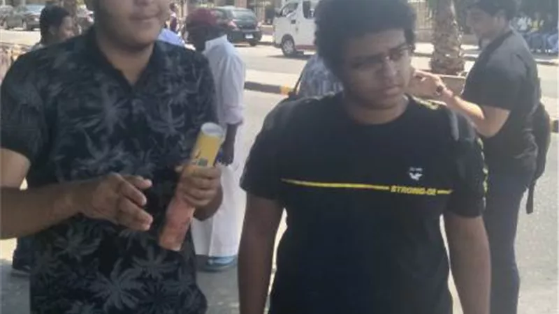 اللغة الأجنبية الأولى ما بين فرح وغضب طلاب الشعبة العلمية للثانوية العامة بأسوان