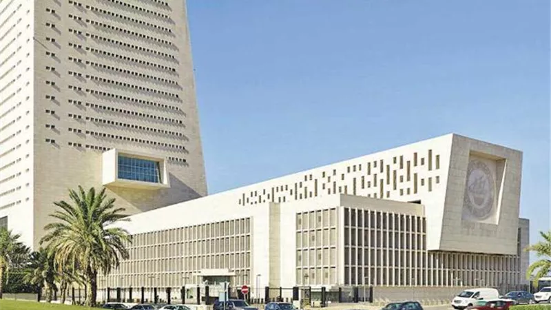 محافظ البنك المركزي الكويتي: البلد يحتاج لإصلاحات عاجلة لتوفيق أوضاعه المالية