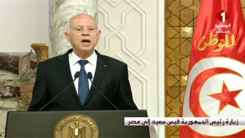 محلل سياسي: قيس سعيد يعلن خارطة طريق.. وأنباء عن وضع الغنوشي تحت الإقامة الجبرية.. فيديو
