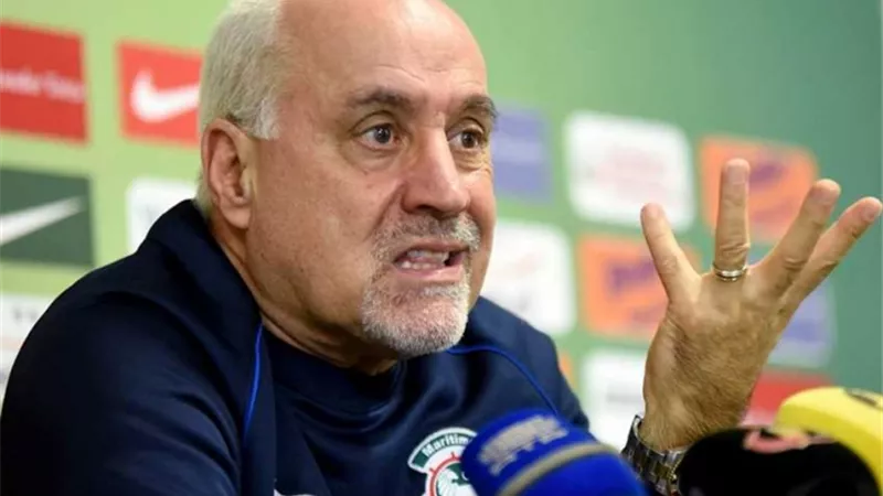 فينجادا يقود ورشة عمل مدربى الزمالك غدًا