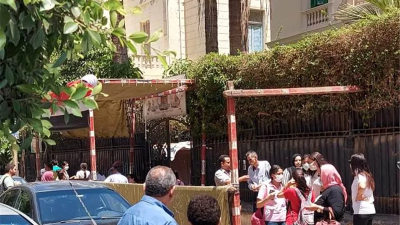 طلاب علمى الاسكندرية مبسوطين بالانجليزى