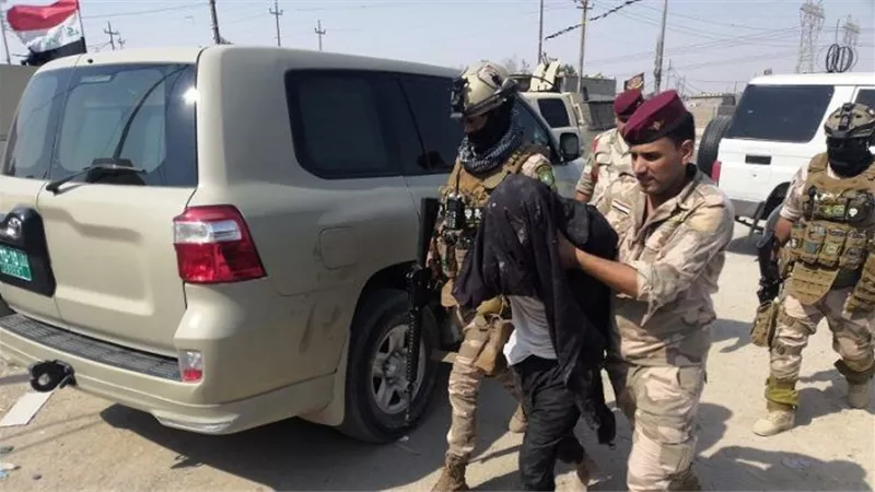 الشرطة العراقية تلقى القبض على أحد عناصر تنظيم داعش فى كركوك