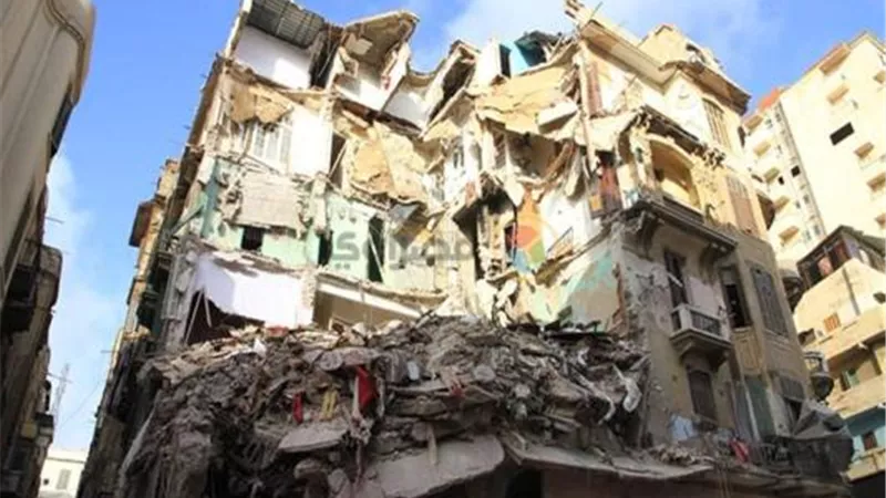 النيابة الادارية: فتح تحقيق عاجل في واقعة انهيار عقار الوراق