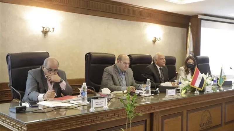 إجتماعات دورية بالجيزة لمتابعة نسب تنفيذ مشروعات حياة كريمة