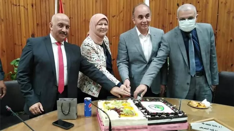 جامعة الزقازيق تحتفل بانتهاء فترة تولى الدكتورة غادة شاكر نائبة لرئيس الجامعة لشئون البيئة