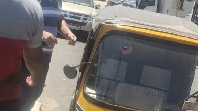 جهاز دمياط الجديدة يضبط 8 تكاتك وتروسيكلات ويحرر 22 محضرمخالفة.. بالصور
