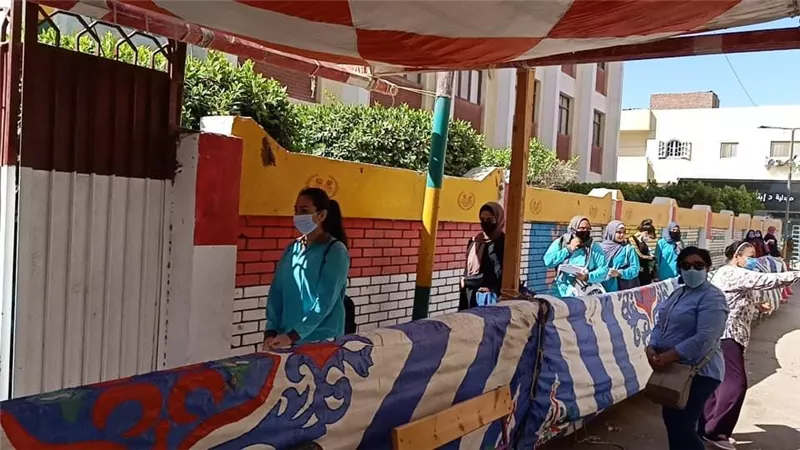 طلاب البحر الأحمر: أمتحان الديناميكا غير متوقع والأسئلة طويلة والوقت قصير