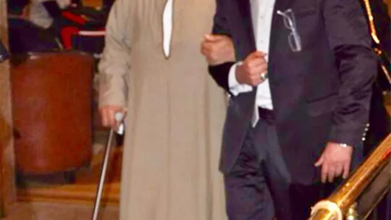 أول تعليق من الفنان محمد رجب بعد وفاة والده