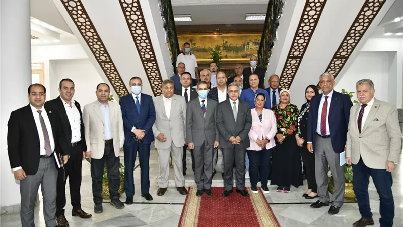 لجنة الإدارة المحلية بالنواب يتفقدون عددا من المشروعات بالغربية-صور