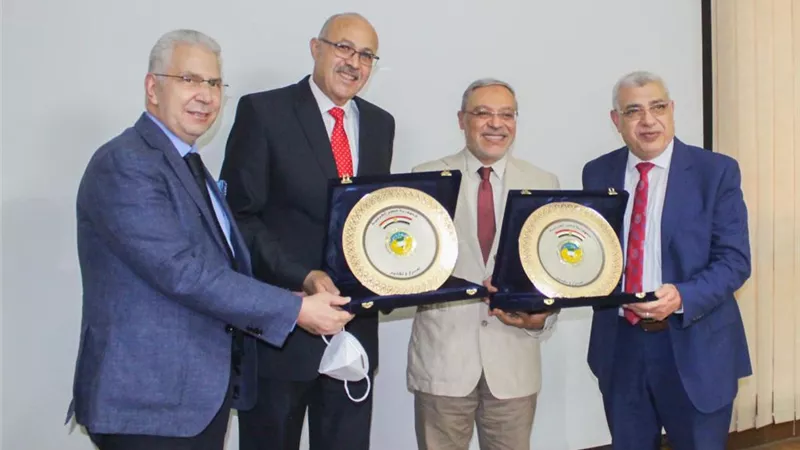 مجلس جامعة طنطا يكرم 