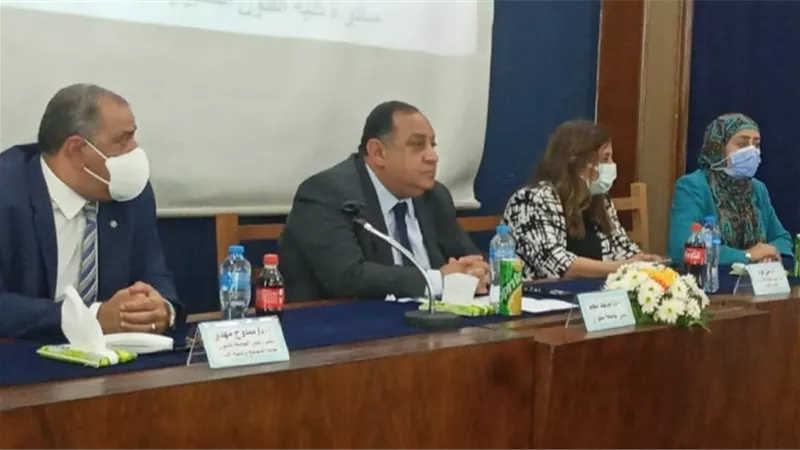 كلية الفنون التطبيقية جامعة حلوان تطلق مبادرة لنشر ثقافة إعادة التدوير.. بالصور