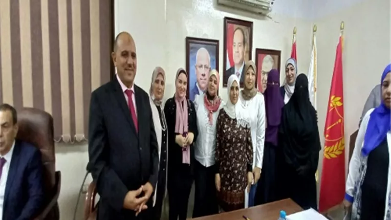 القوى العاملة: تسليم 130 شهادة اتمام التدريب على 3 مهن ببورسعيد