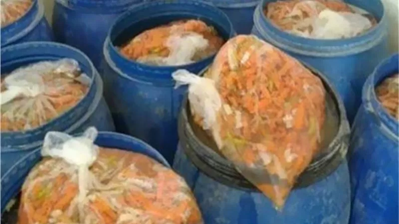 مباحث التموين تضبط 72.5 طن مخللات ولحوم فاسدة قبل ترويجها في الأسواق