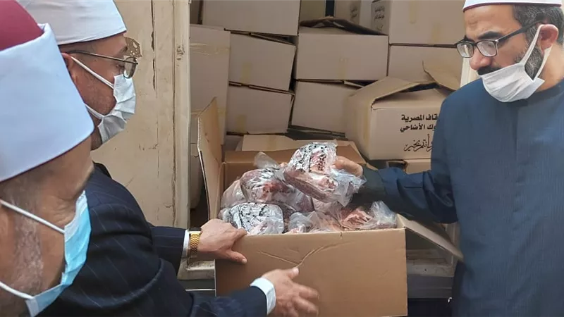 وكيل أوقاف السويس: وصول ٢ طن لحوم دفعة أولي لتوزيعها علي الأسر الأولي بالرعاية بالسويس