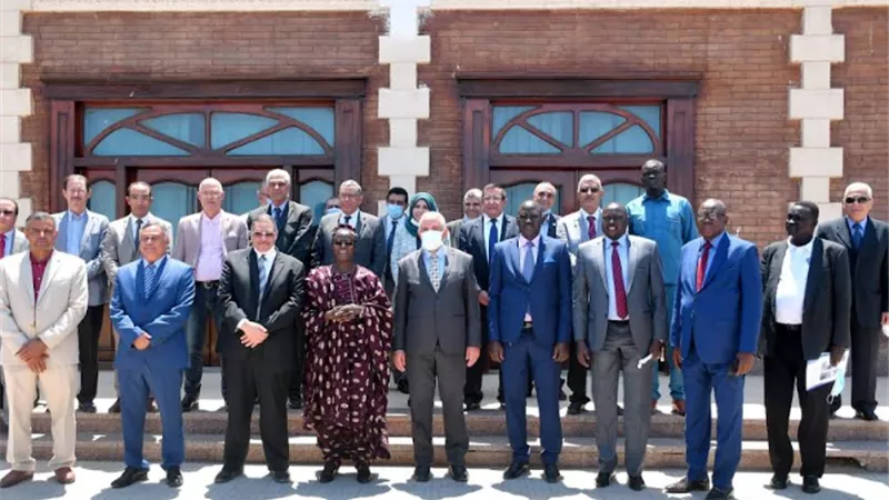 نائب رئيس جنوب السودان ووزير الرى برفقة عبد العاطي فى رحلة نيلية
