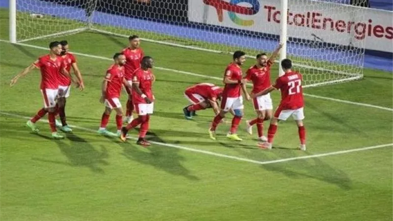الأهلى يضرب أسوان بثلاثية ويواصل مطاردة الزمالك على صدارة الدورى