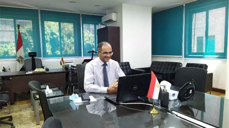 نائب وزير الإسكان يتابع الموقف التنفيذي لمشروعات برنامج خدمات الصرف الصحى المستدامة في المناطق الريفية