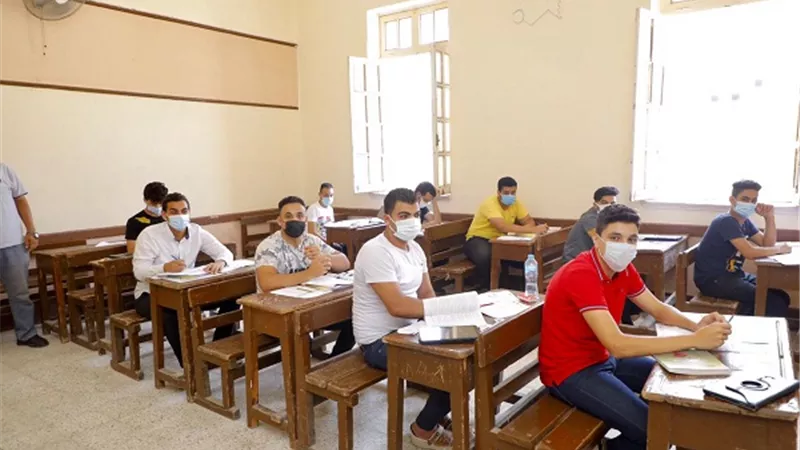 التعليم تكشف هوية الطالب المسئول عن نشر اجزاء من امتحان الأحياء