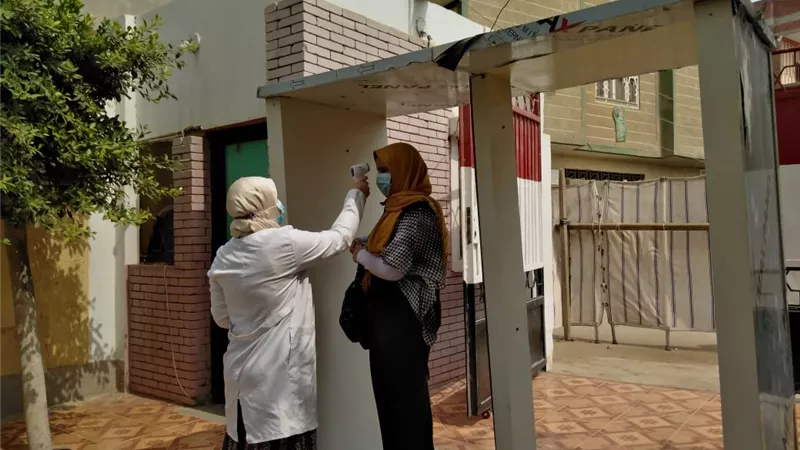 جهود مكثفة لأعمال التطهير ومتابعة الإجراءات الإحترازية بمدارس الشرقية خلال إمتحانات الثانوية