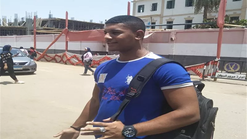 طلاب الشعبة العلمية للثانوية العامة بأسوان: الاستاتيكا سهلة ومباشرة