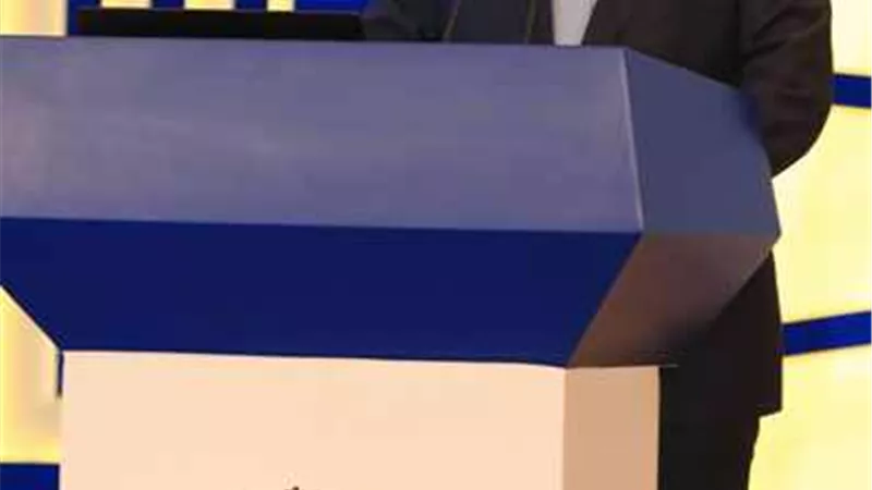 شعراوي: تعزيز التنمية الاقتصادية بمحافظتى قنا وسوهاج وتوفير فرص عمل