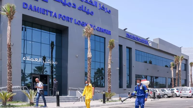 استمرار الإجراءات الإحترازية ضد فيروس كورونا في ميناء دمياط ..صور