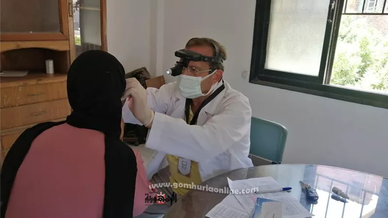 علاج ١٠٨٣ مواطنا بالمجان في قافلة طبية بدمياط