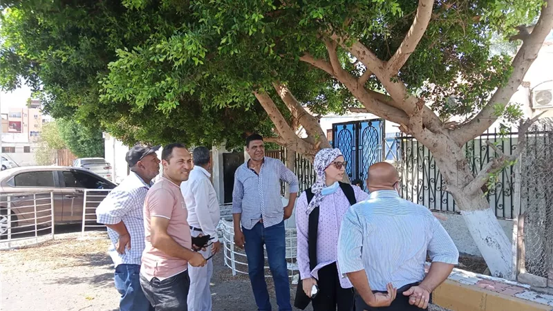 رئيس مدينة سفاجا تتابع حملات النظافة وتجميل المدينة