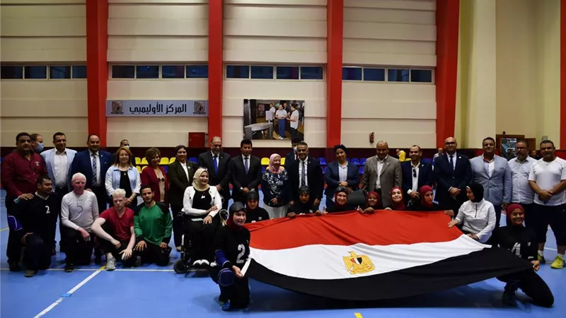 وزير الرياضة يؤازر البعثة البارالمبية قبل السفر لطوكيو