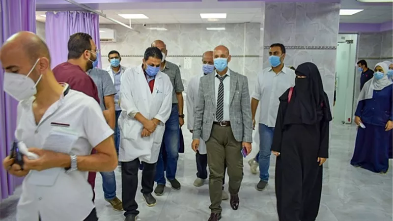 وكيل وزارة الصحة يوجه بتفعيل جراحات المخ والأعصاب بمستشفى بلبيس.. بالصور