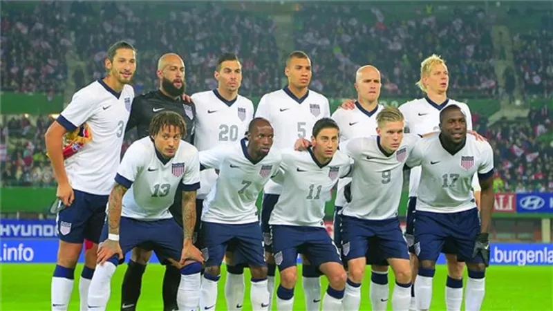 منتخب أمريكا يتوج بكأس الكونكاكاف بعد الفوز على المكسيك