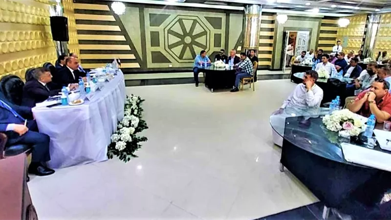 رئيس التنمية الصناعية يبحث مطالب مستثمري جنوب الرسوة