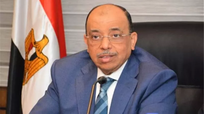 وزير التنمية المحلية: الرئيس السيسي يولي اهتماما كبيرا بتحسين مستوى النظافة بالقاهرة