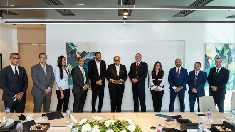 موانئ دبي العالمية السخنة ومجموعة انترو توقعان اتفاقية لإعادة تشغيل المحجر والمجزر الآلي بالعين السخنة