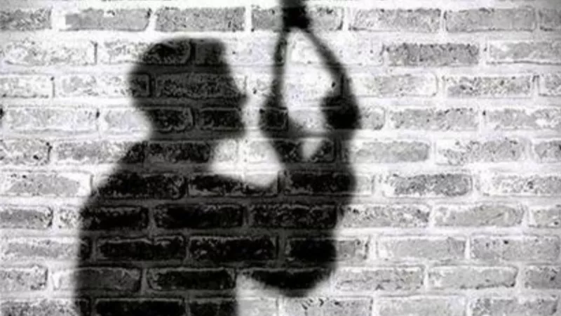 طفل يشنق نفسه بحبل غسيل لمروره بأزمة نفسية بمنشية ناصر