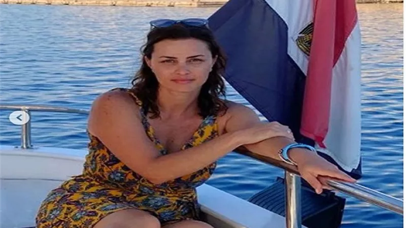 نور تقضى رحلة بحرية فى مصر قبل عودتها إلى دبى