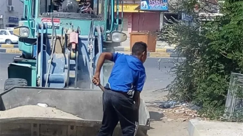 حملة للنظافة العامة بقرية النصر ومنطقة القادسية بسفاجا