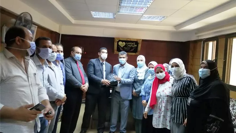 صحة المنيا تكرم المشاركين فى اعمال المبادرات الرئاسية