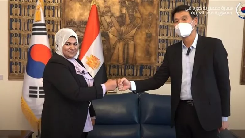 مدرسة من أسيوط تقع في حب كوريا