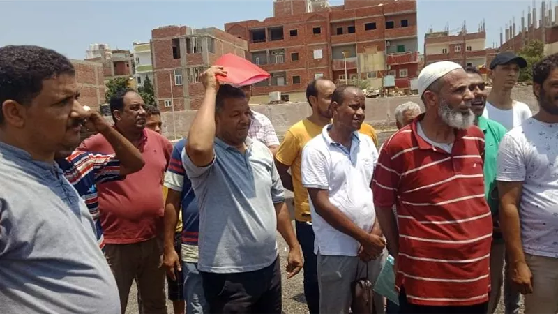 إحلال وتجديد 40 سيارة كمرحلة أولى ضمن مباردة تحويل المركبات بالبحر الأحمر